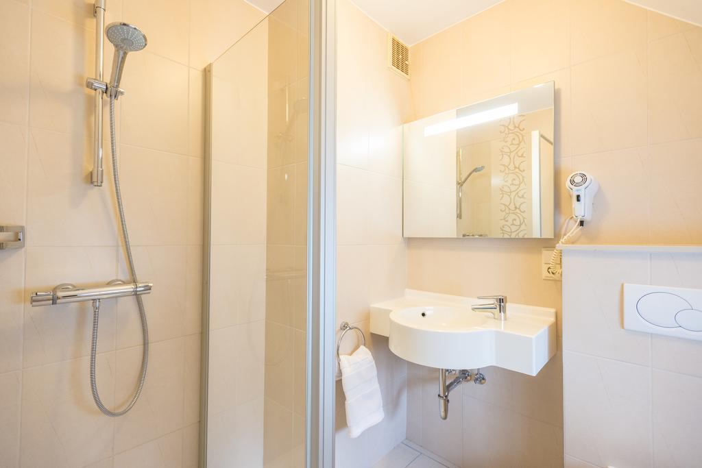 Hotel Steineweiher St. Vith Екстер'єр фото